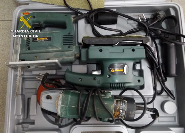 La Guardia Civil detiene e investiga a tres jóvenes por robos en varias naves agrícolas de Pliego y Mula - 4, Foto 4