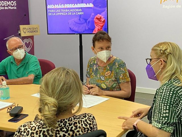 Podemos denuncia que el Gobierno regional fomenta la precariedad laboral de las trabajadoras de limpieza de la Comunidad Autónoma - 3, Foto 3