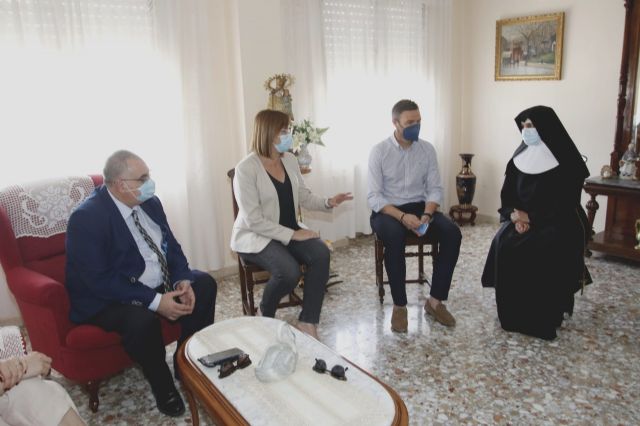 Isabel Franco apoya la labor de las Hermanitas de los Ancianos Desamparados en Caravaca de la Cruz - 1, Foto 1