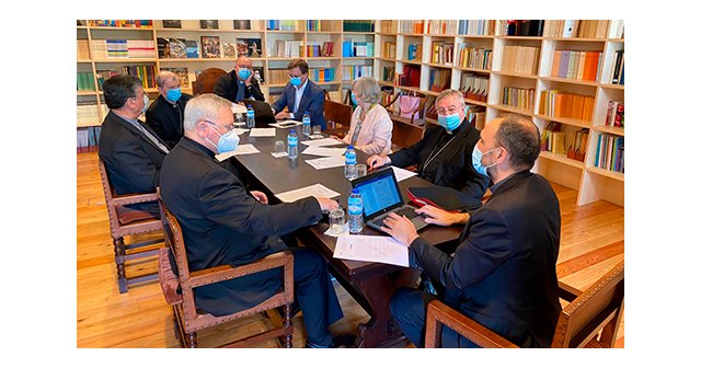 Mons. Lorca Planes participa en el encuentro de las Comisiones de Comunicación de España-Portugal - 1, Foto 1