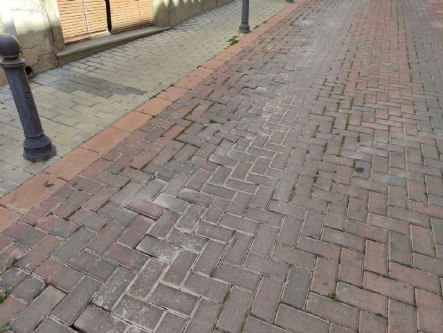 IU VERDES demanda actuaciones urgentes en las zonas deterioradas de las calles con adoquines - 4, Foto 4