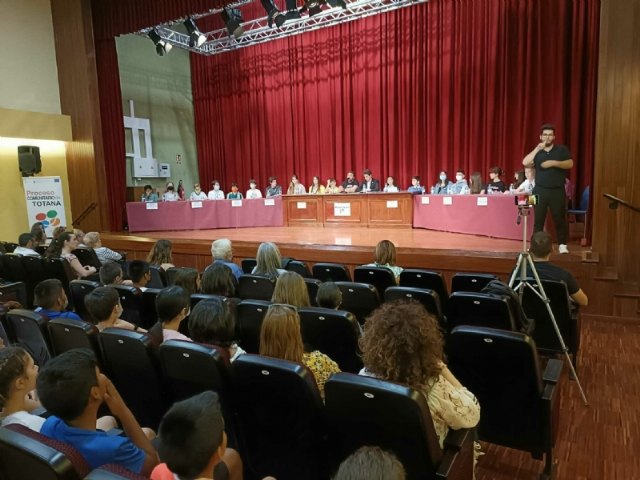 El Ayuntamiento de Totana presenta su candidatura a los Premios de Buenas Prácticas en Participación Ciudadana 2022 de la OIDP, Foto 2