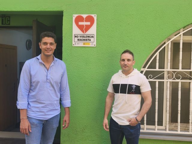 Cuatro establecimientos aguileños se suman a la campaña No a la violencia machista - 1, Foto 1