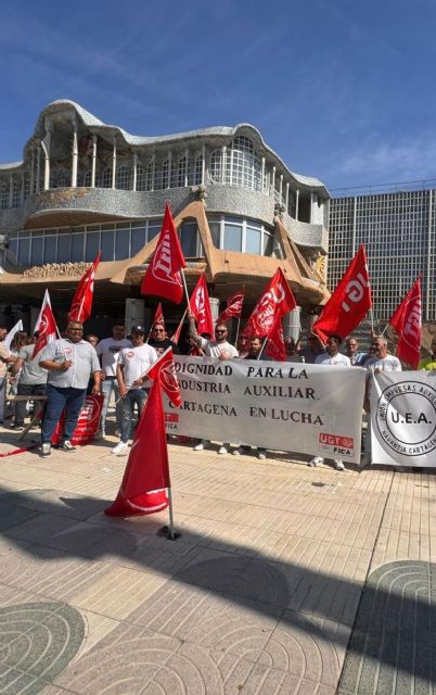 UGT convoca huelga indefinida en la industria auxiliar de la región - 1, Foto 1
