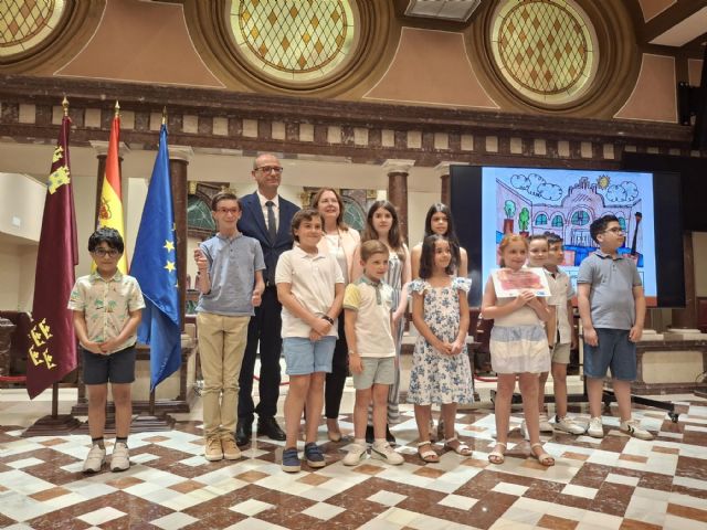 12 alumnos recogen los premios del concurso de dibujo sobre el mejor rincón de la Región - 1, Foto 1