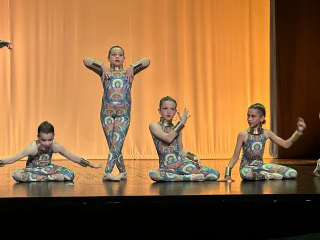 La Escuela Municipal de Danza de Torre Pacheco clausura el curso con la gala CUANDO EL MUNDO BAILA - 5, Foto 5