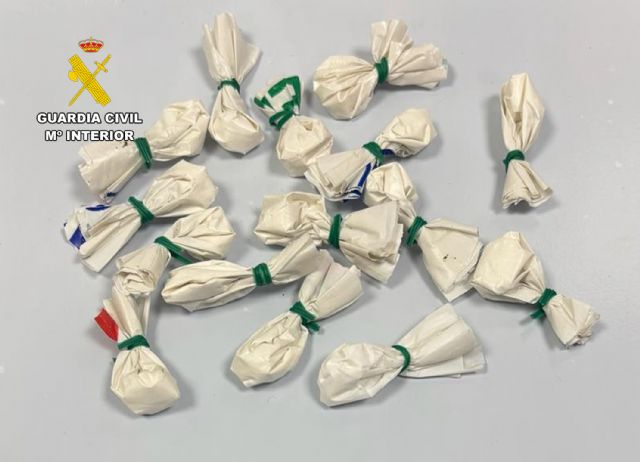 La Guardia Civil detiene in fraganti a un traficante de drogas en Moratalla - 4, Foto 4