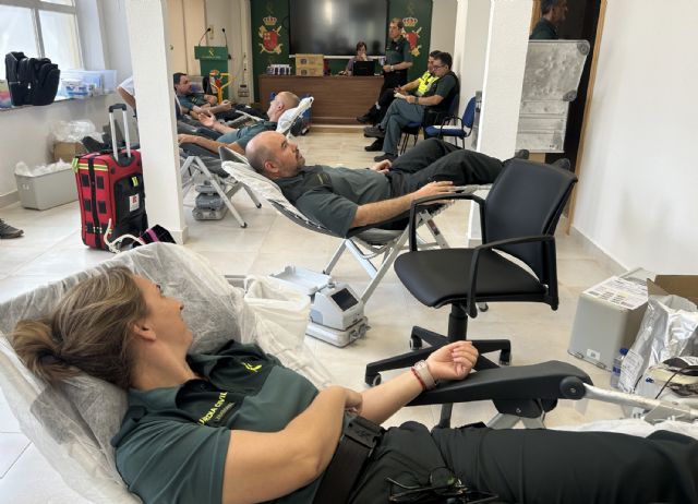 La Guardia Civil colabora altruistamente en la campa�a de donaci�n de sangre, Foto 3