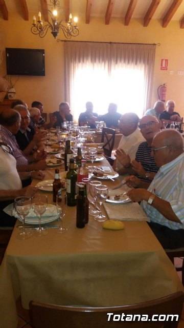 Saboreando la amistad forjada en la adolescencia hace ya más de 50 años, Foto 2