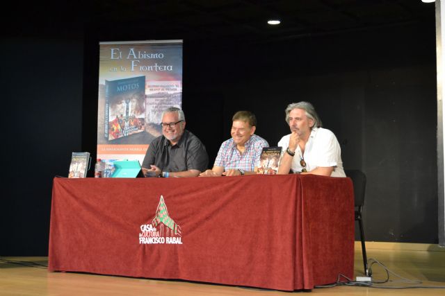 Francisco José Motos presenta en Águilas su última novela - 1, Foto 1