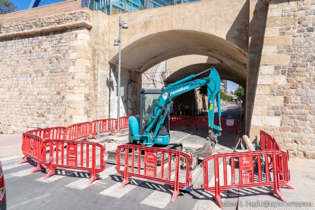 Mejora en la recogida de pluviales de la calle Gisbert para evitar encharcamientos - 1, Foto 1