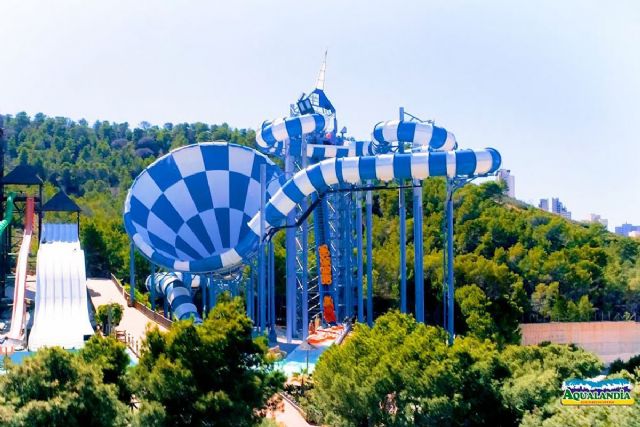 El T-La combate el calor con un viaje Aqualandia - 1, Foto 1