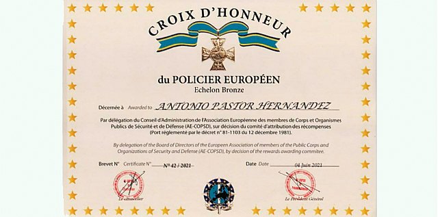 Concejal de Ciudadanos en Los Alcázares condecorado con la Medalla de Honor del Policía Europeo - 1, Foto 1