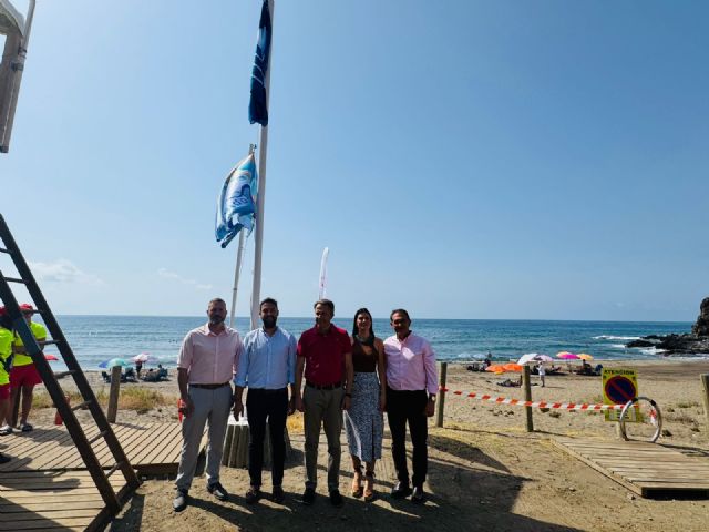 La Cala de Calnegre vuelve a lucir este verano la Bandera Azul - 4, Foto 4