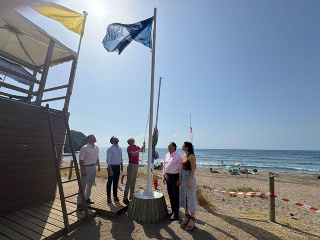 La Cala de Calnegre vuelve a lucir este verano la Bandera Azul - 5, Foto 5