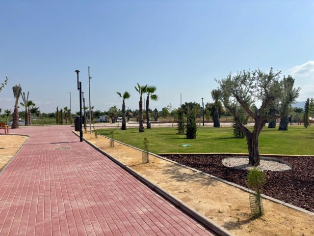 Santo Ángel estrena un nuevo jardín con más de 160 árboles y zona de entrenamiento deportivo y de recreo - 3, Foto 3