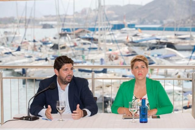 López Miras anuncia rebajas en el IRPF con las que los murcianos ahorrarán 18,2 millones de euros en 2019 - 1, Foto 1