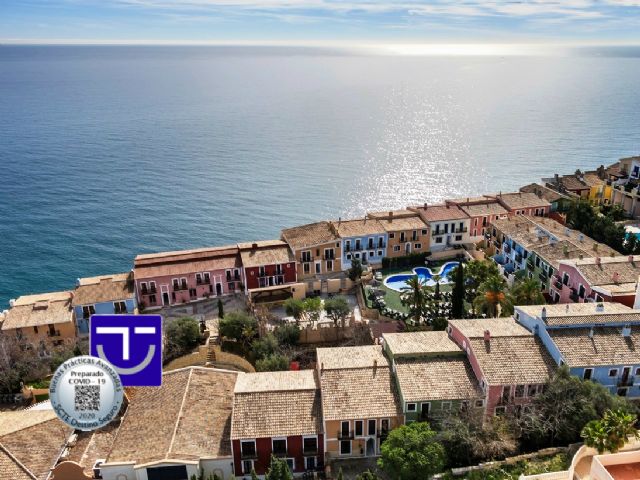 Pueblo Acantilado Suites obtiene el certificado de Buenas Prácticas frente al Covid - 1, Foto 1