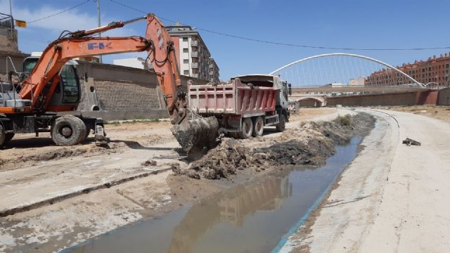 El Ayuntamiento de Lorca continúa con los trabajos de limpieza y adecuación del cauce río Guadalentín a su paso por la ciudad - 3, Foto 3