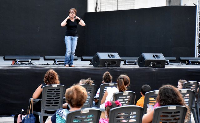 El público infantil de Calasparra acude cada vez más a disfrutar de los cuentacuentos en este verano 2020 - 3, Foto 3