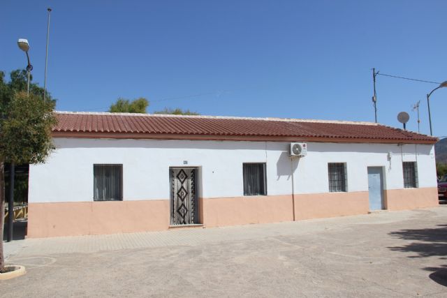 Finalizan las obras de sustitución de la cubierta del local social de Las Encebras - 1, Foto 1