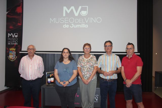 El Ayuntamiento firma convenios con la DOP Jumilla, Ruta del Vino y Asociación de Enólogos para la cesión del uso del Museo del Vino - 1, Foto 1