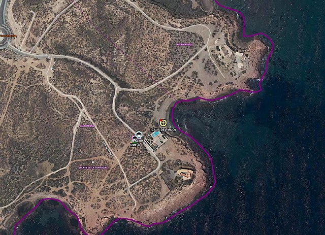 Rescatadas cuatro personas (dos de ellas niños) en la Cala del Mijo en Águilas - 1, Foto 1