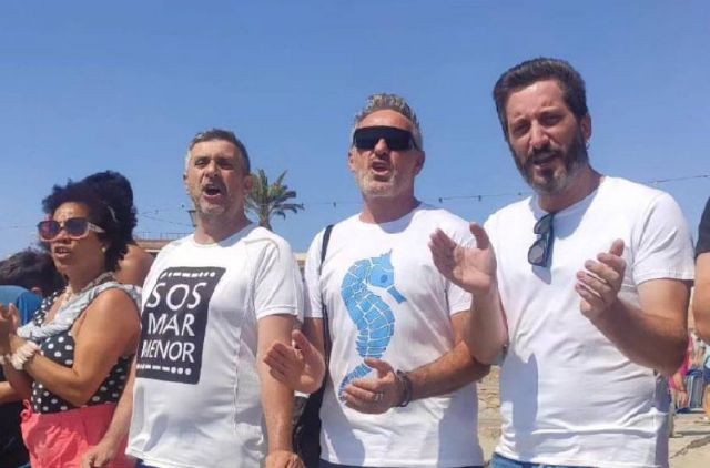 Podemos participa en el abrazo al Mar Menor y se suma a la gran mayoría que exige una mayor protección para la laguna - 1, Foto 1