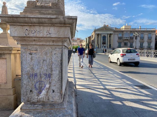 Murcia está más sucia que nunca y los vecinos del municipio reclaman al gobierno socialista que actúe inmediatamente - 1, Foto 1