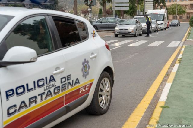 La Policía Local participa en la nueva campaña de tráfico sobre Distracciones al Volante - 1, Foto 1