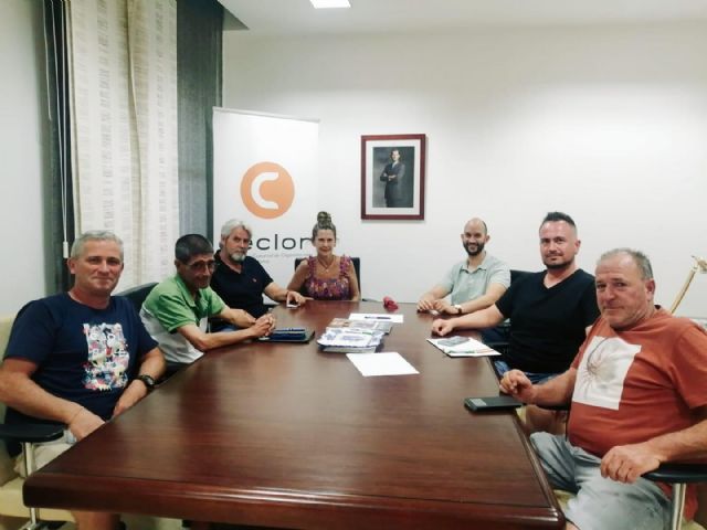 El Ayuntamiento y la Asociación de Vendedores Ambulantes acuerdan la no celebración del mercado semanal del Huerto de la Rueda los próximos jueves, 15 y 22 de septiembre - 1, Foto 1