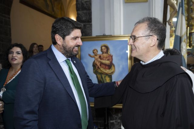 López Miras agradece a la Orden de los Franciscanos su trabajo al lado de los cehegineros durante todos estos años - 2, Foto 2
