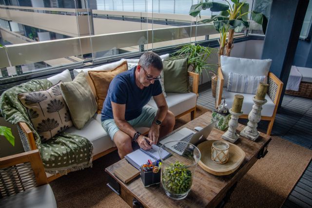 Cómo sacar provecho a los beneficios de la luz del sol con el teletrabajo - 1, Foto 1