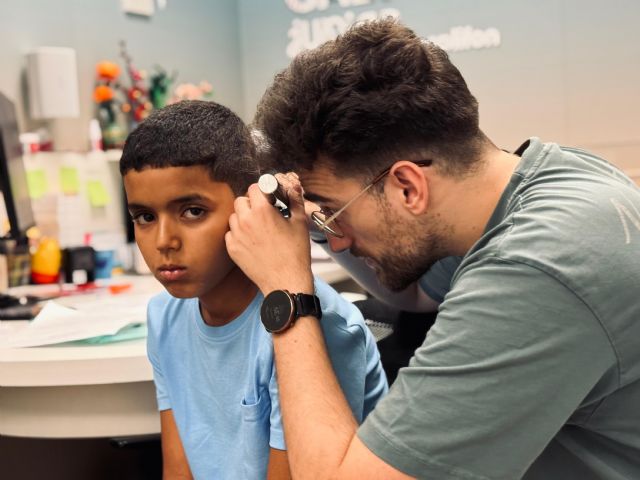 La Fundación GAES Solidaria realiza 40 revisiones audiológicas a niños y niñas saharauis en Murcia - 1, Foto 1