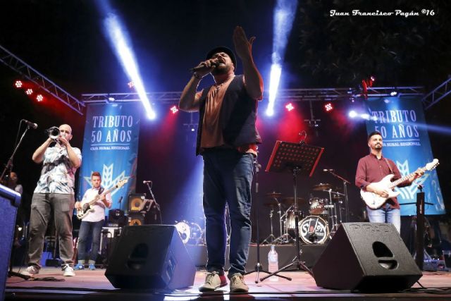 Más de mil personas se reunieron en el Concierto Tributo 50 años Caja Rural Regional - 1, Foto 1