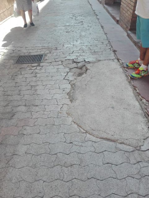 PSOE: Los vecinos llevan años exigiendo al Alcalde de Lorca soluciones para evitar episodios como el del incendio en una vivienda de Martín Piñero - 1, Foto 1