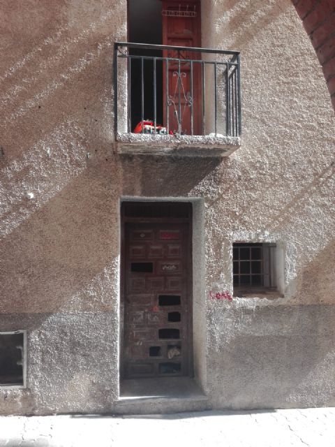 PSOE: Los vecinos llevan años exigiendo al Alcalde de Lorca soluciones para evitar episodios como el del incendio en una vivienda de Martín Piñero - 2, Foto 2
