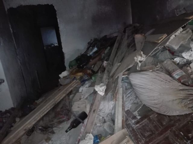 PSOE: Los vecinos llevan años exigiendo al Alcalde de Lorca soluciones para evitar episodios como el del incendio en una vivienda de Martín Piñero - 4, Foto 4