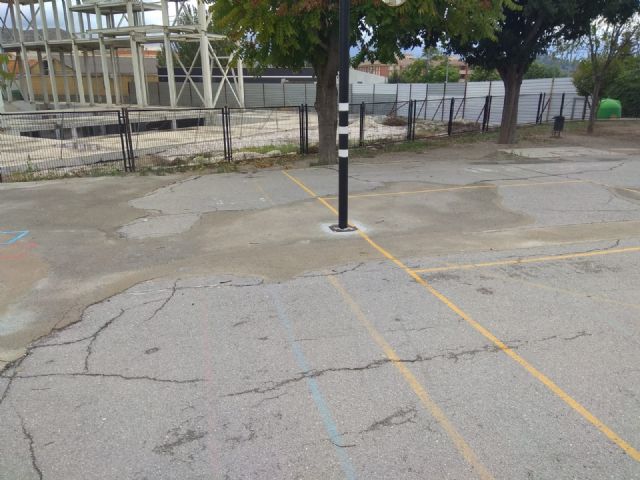 Ciudadanos exige el arreglo urgente de la pista polideportiva del colegio Conde de Campillos de Cehegín - 3, Foto 3