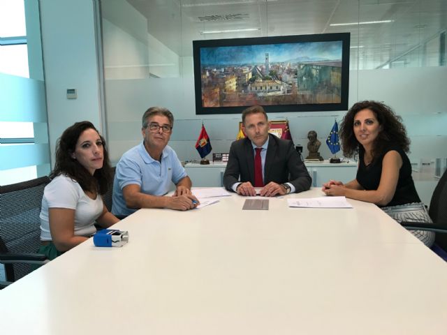 El Ayuntamiento firma un convenio de colaboración con la Asociación Columbares para desarrollar proyectos de empleabilidad. - 3, Foto 3