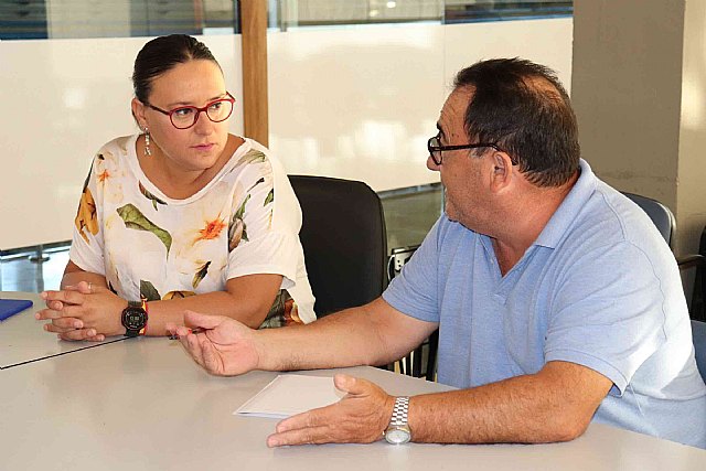 El PP se reúne con la Cofradía de Pescadores para buscar soluciones a los problemas por los que pasa el sector pesquero en Águilas - 2, Foto 2