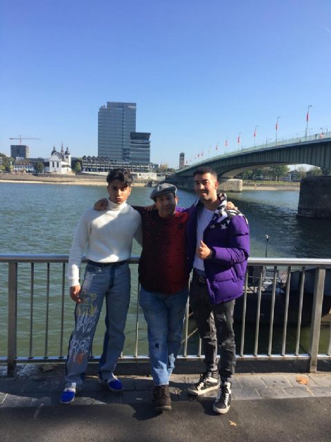 En La foto, Leandro Mateos hernandez  , El mehdi tahir , Jose Mateos Mariscal , en la ciudad de Colonia ( Alemania ), Foto 1