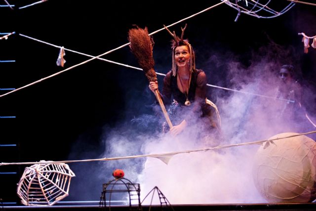 El Teatro Romea acoge el sábado la versión teatral de la película de Lubitsch ´Ser o no ser´, dirigida y protagonizada por Juan Echanove - 3, Foto 3