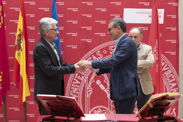 Juan José Vera toma posesión de su cargo como Defensor Universitario de la UMU para una segunda legislatura - 1, Foto 1