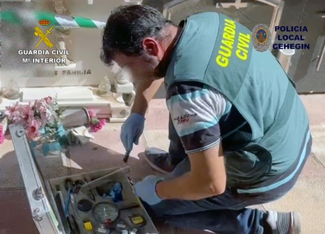 Esclarecen 80 robos cometidos en el cementerio parroquial de Cehegín - 3, Foto 3