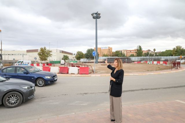 Arranca un plan para transformar las rotondas del área urbana y convertirlas en un atractivo visual vistiéndolas con árboles, arbustos y flores - 4, Foto 4
