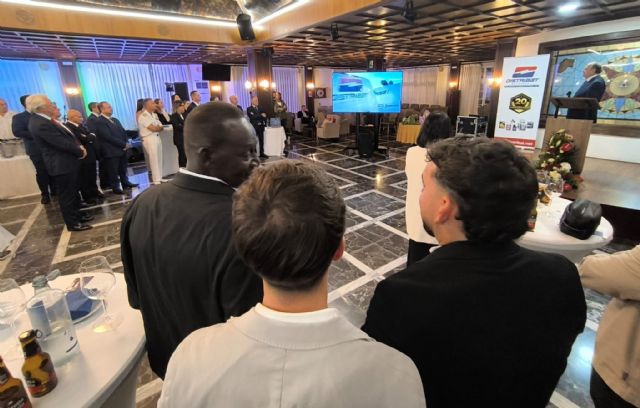 Más de 200 personas arropan a la ‘familia Distribat’ en la conmemoración de su vigésimo aniversario - 2, Foto 2