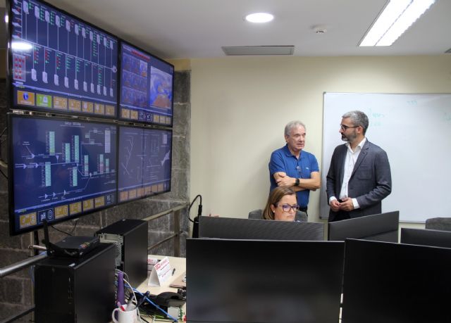 El Delegado del Gobierno de la Región de Murcia visita el centro de control del SAIH de la CHS - 1, Foto 1