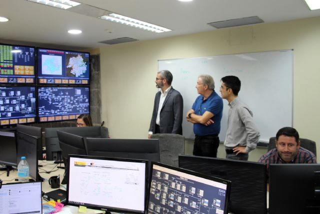El Delegado del Gobierno de la Región de Murcia visita el centro de control del SAIH de la CHS - 2, Foto 2