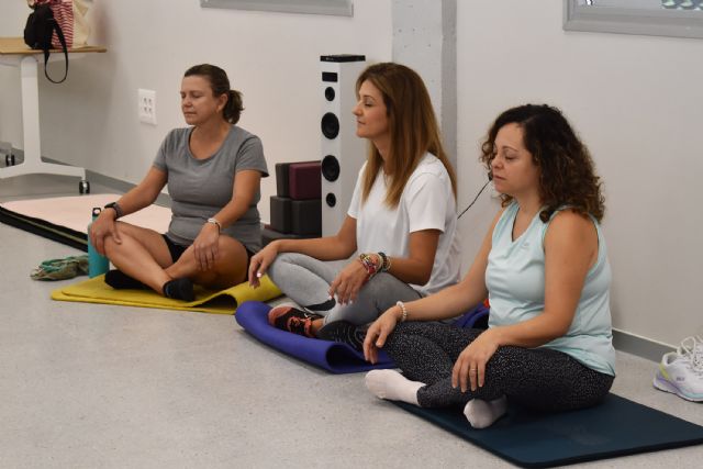 Unos talleres gratuitos de yoga impulsan el bienestar, la igualdad y la conciliación - 4, Foto 4